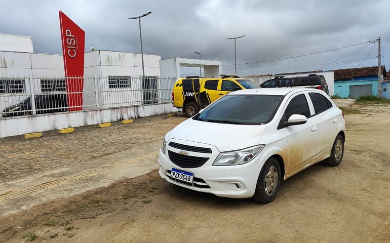 Polícia Civil localiza em Craíbas automóvel roubado em Arapiraca