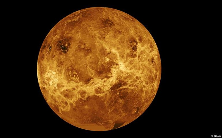 Cientistas identificam gás que indica possibilidade de vida na atmosfera de Vênus