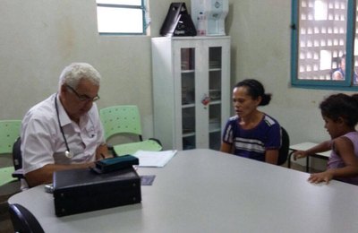 Secretaria de Saúde de Olho D´água Grande leva atendimento médico às escolas