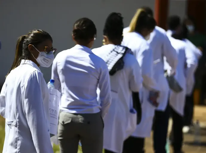 Enamed: Veja cursos de medicina que terão sanções por desempenho ruim