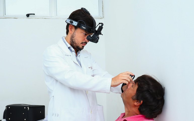 Mutirão para diagnóstico de retinopatia diabética é realizado no Hospital Metropolitano