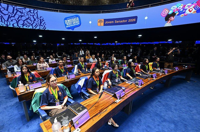 Estudante de Alagoas é eleita para a Mesa Diretora do Jovem Senador 2026