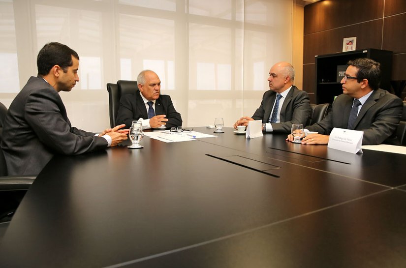 Presidente do TJ/AL discute com procuradores repasses de precatórios do Município