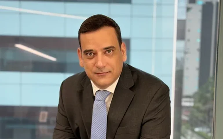 Instrumentação analítica e IA redefinem o futuro da biotecnologia farmacêutica