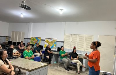 Saúde capacita representantes de conveniências em boas práticas sanitárias