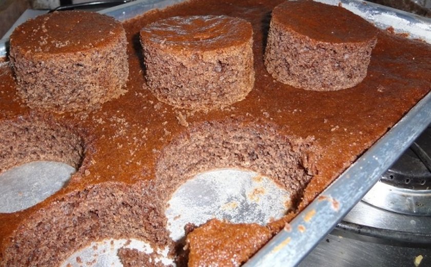 Produção de bolos de Cacimbinhas deve ser ampliada com auxílio do Estado