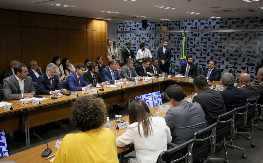 Em reunião com líderes partidários, Motta defende mais previsibilidade nas votações no Plenário