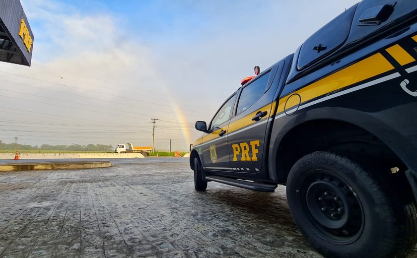 PRF prende homem por embriaguez ao volante em Palmeira dos Índios/AL