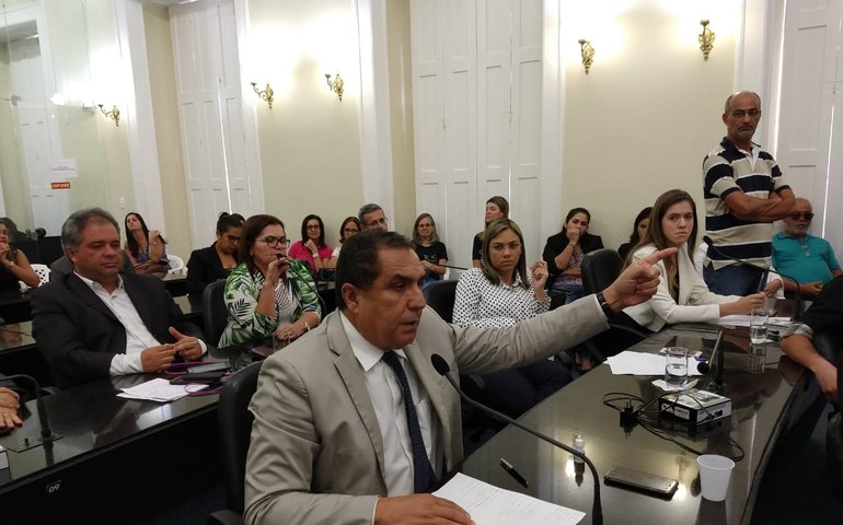 Deputado Inácio denuncia especulação imobiliária no Pinheiro e pede entrada da PF no caso