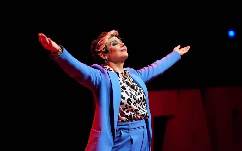 Em 'A iluminada', Heloisa Périssé apresenta autoajuda em monólogo cômico