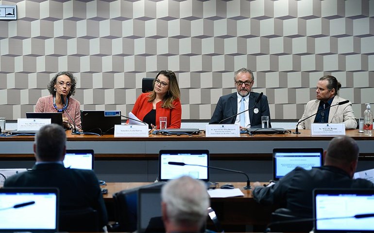 Debatedores defendem mudanças na lei para conter poluição da água no DF