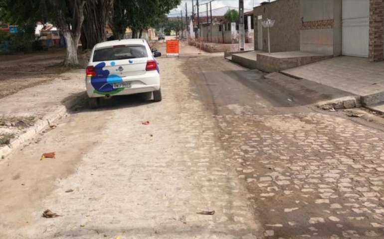 Obras de saneamento e pavimentação avançam na parte alta; confira cronograma