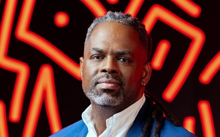 Manoel Soares se retrata após dizer que comunidade LGBT+ deveria defender Renan Bolsonaro