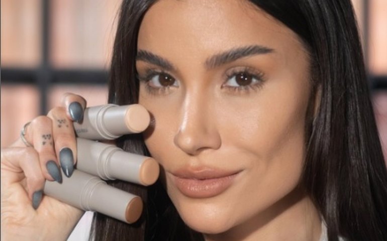 Após faturar R$ 5 milhões com nova linha de maquiagem, Boca Rosa é alvo de queixas, e clientes pedem dinheiro de volta; entenda