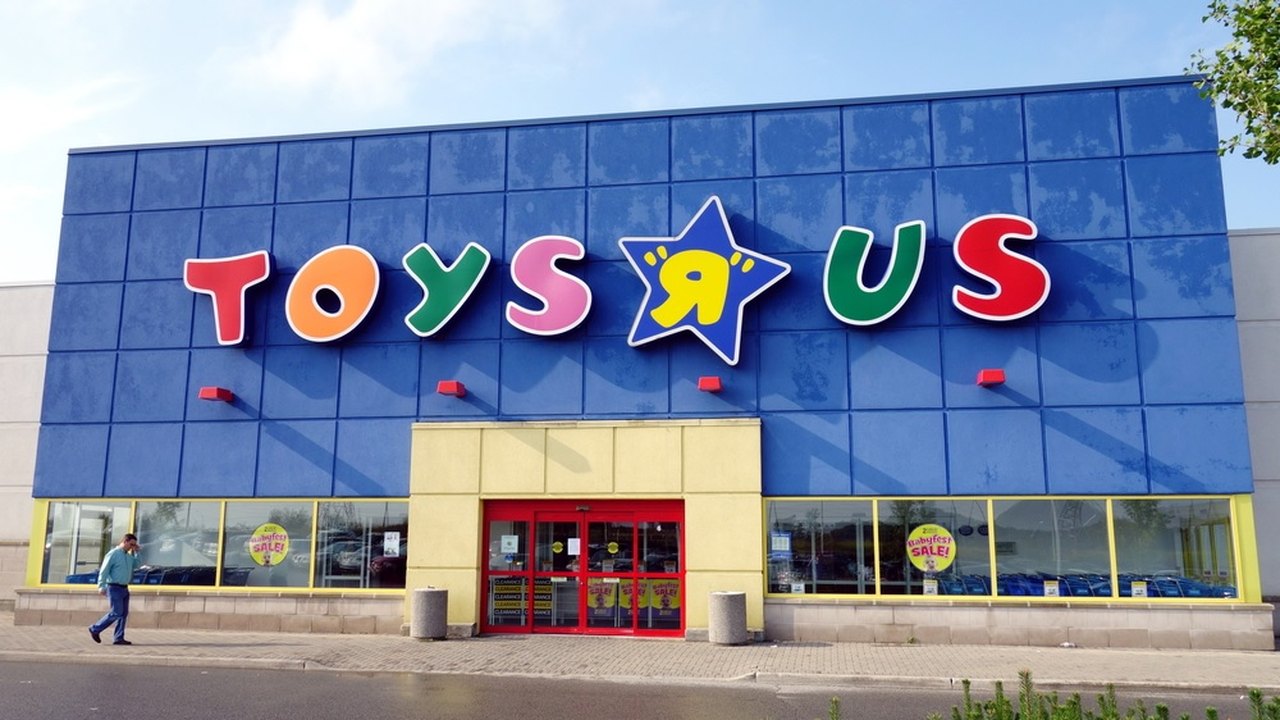 Seis anos após decretar falência, Toys 'R' Us planeja abrir novas lojas de brinquedos nos EUA
