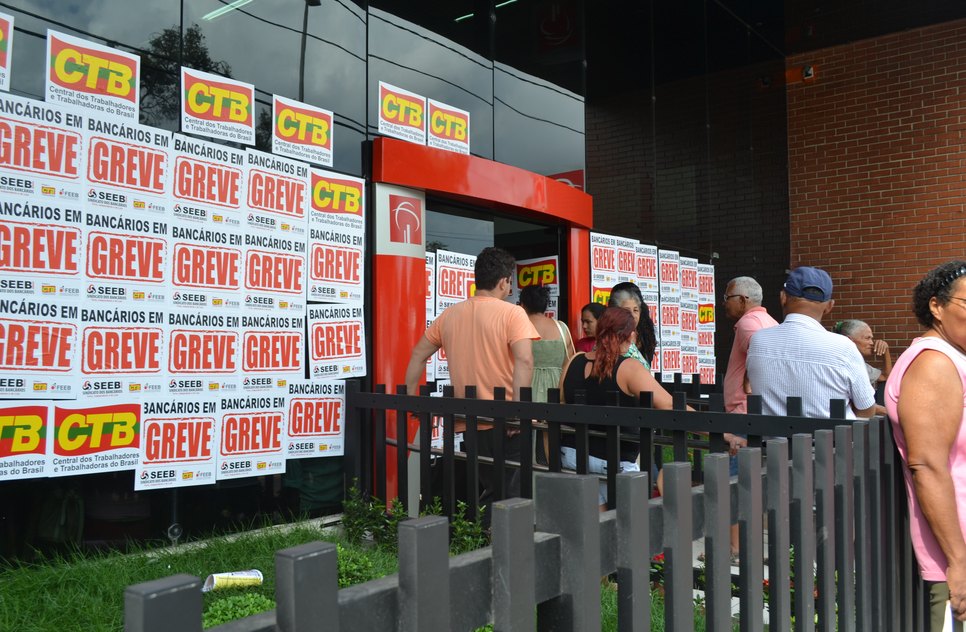Banco greve / Foto: Portal A8SE