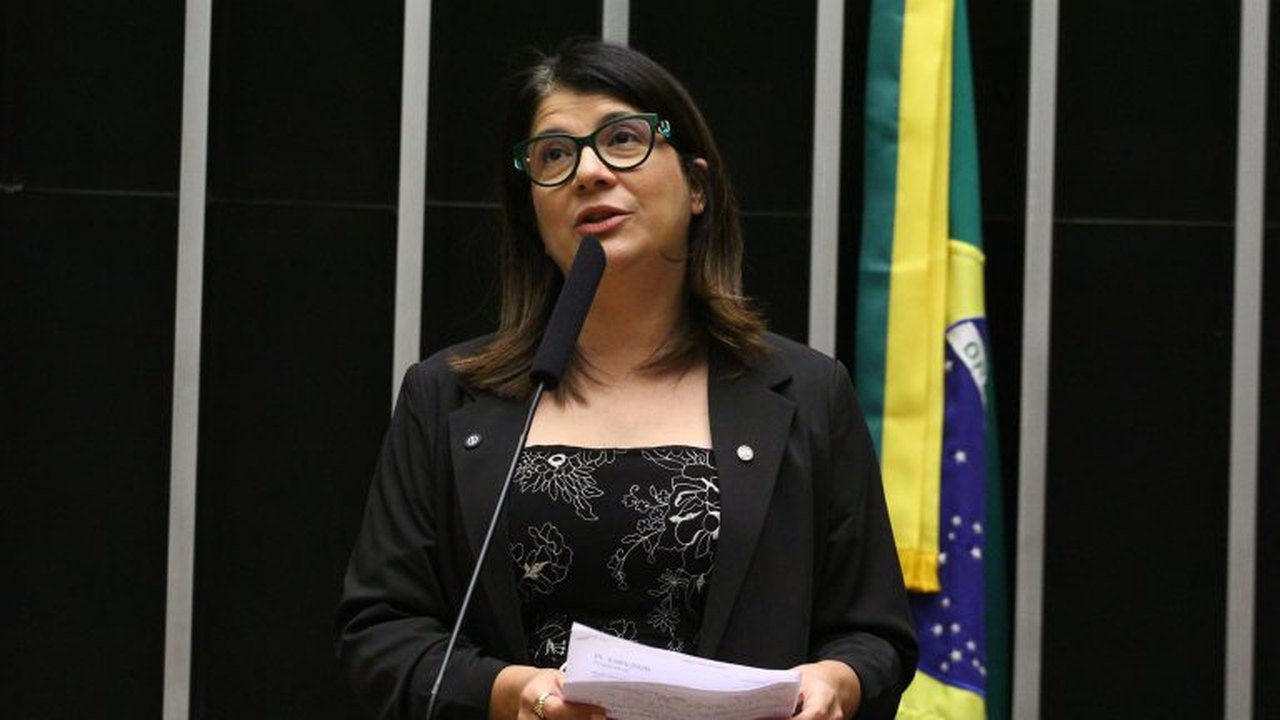 Projeto cria Carteira Nacional do Cuidador Familiar Atípico