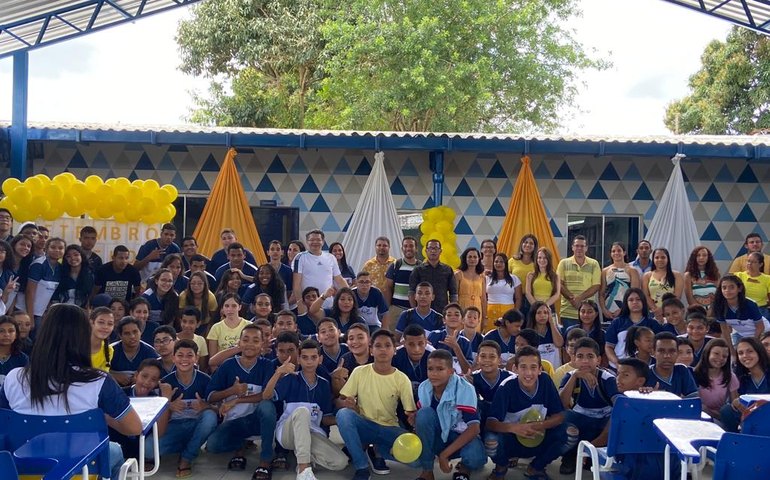 Alunos da Escola Mário Gomes de Barros de Novo Lino participam de ação sobre o Setembro Amarelo