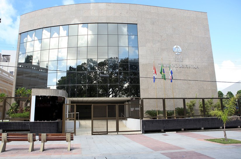 Justiça mantém funcionamento 24 horas das Delegacias da Mulher em Maceió