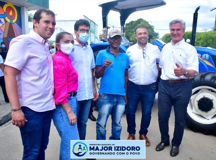 Prefeito Theobaldo Cintra novos equipamentos para melhorar ainda mais a máquina pública de Major