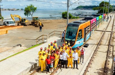 “É assim que a gente vai transformando esse país numa nação mais justa”, diz Lula ao entregar obras em Salvador