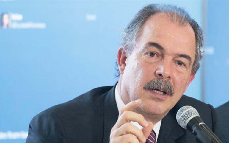 Todas as auditorias do TCU com temas mais sensíveis foram pedidas, diz Mercadante