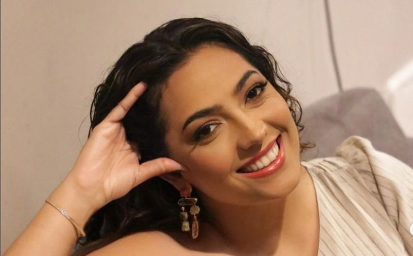 Camila Moura revela que sofreu invasão de hackers em redes sociais e no celular