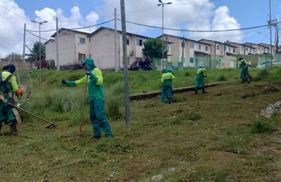 Mutirão de serviços da Alurb beneficia comunidade do bairro Rio Novo