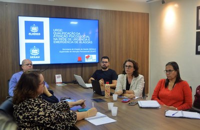 Sesau discute implantação de novos leitos direcionados à saúde mental nos hospitais estaduais