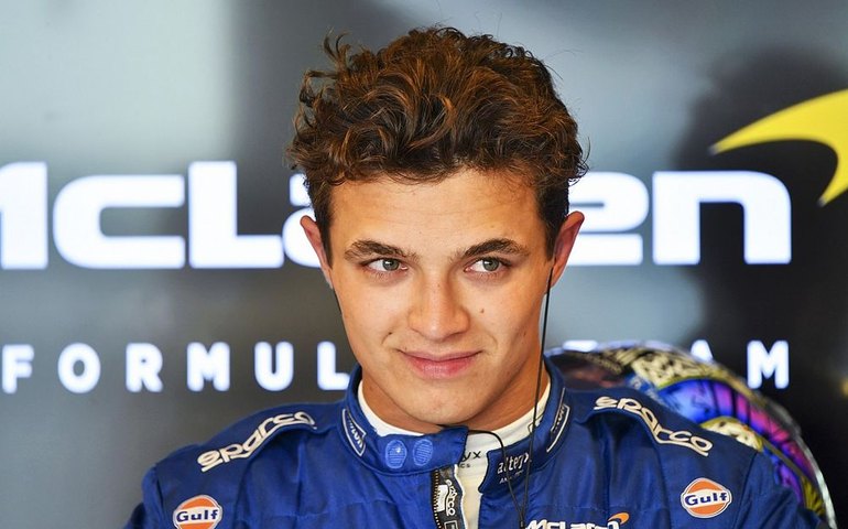 Norris destaca evolução da McLaren após dobradinha e vê distância para Max como bom sinal