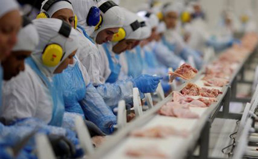 Hong Kong decide retirar do mercado carne de 21 frigoríficos brasileiros