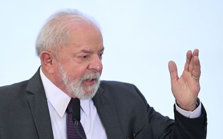Lula assina decretos de Saneamento que atendem setor e destravam R$ 120 bi em investimentos