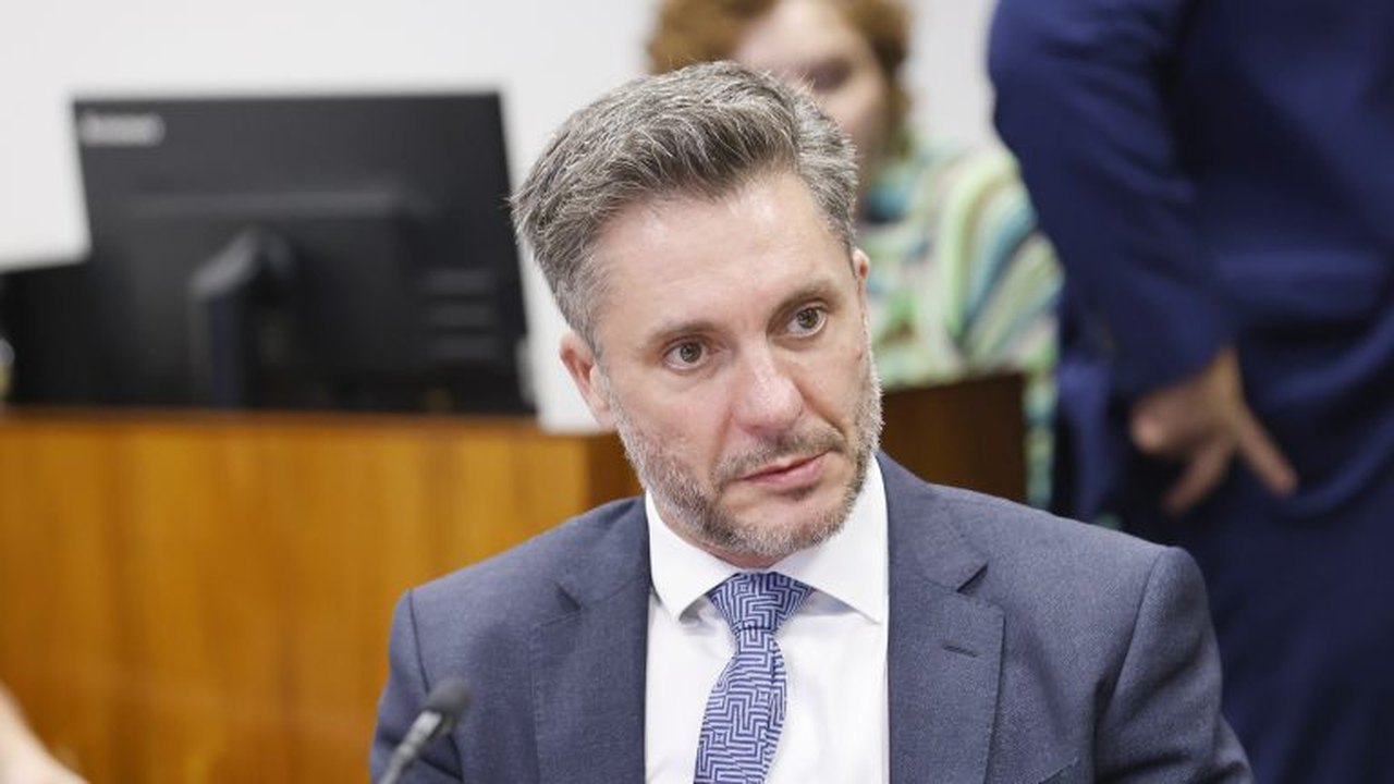 TSE devolve Alex Manente à presidência nacional do Cidadania até as eleições