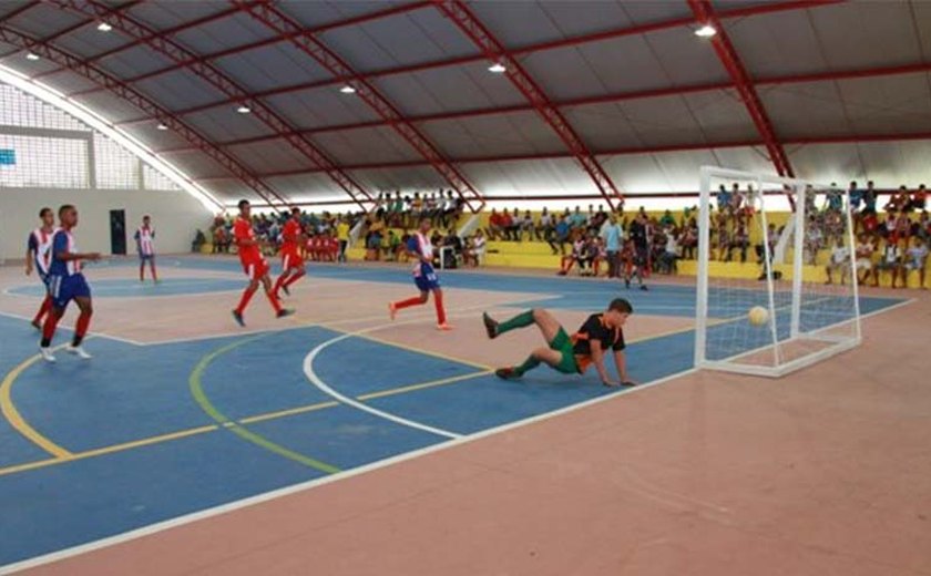 Mais de seis mil espigas de milho serão colhidas no sistema prisional