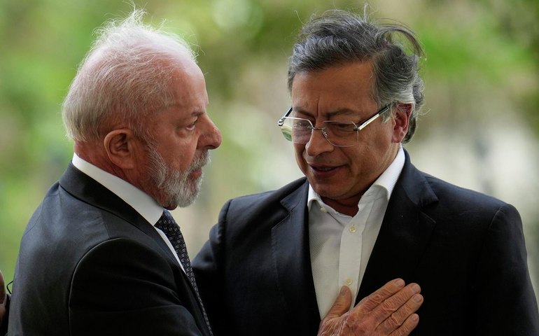 'Por um fio': cúpula esvaziada da CELAC escancara divisão regional, apontam analistas