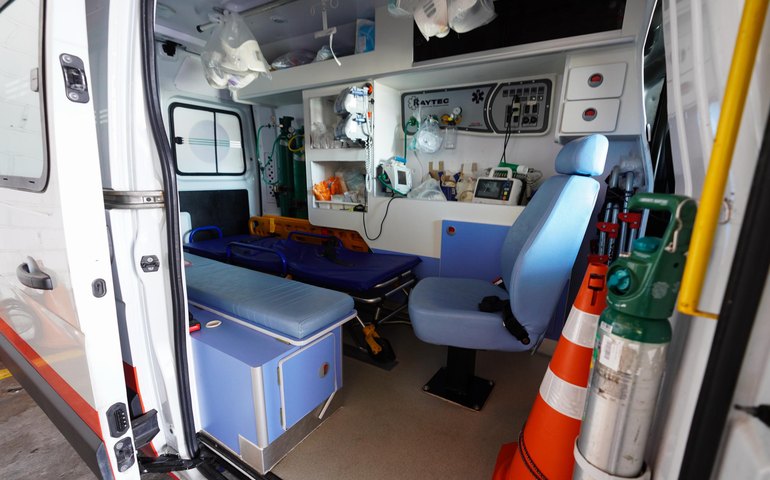 Samu atende vítima de soterramento em fábrica de alimentos na AL-220