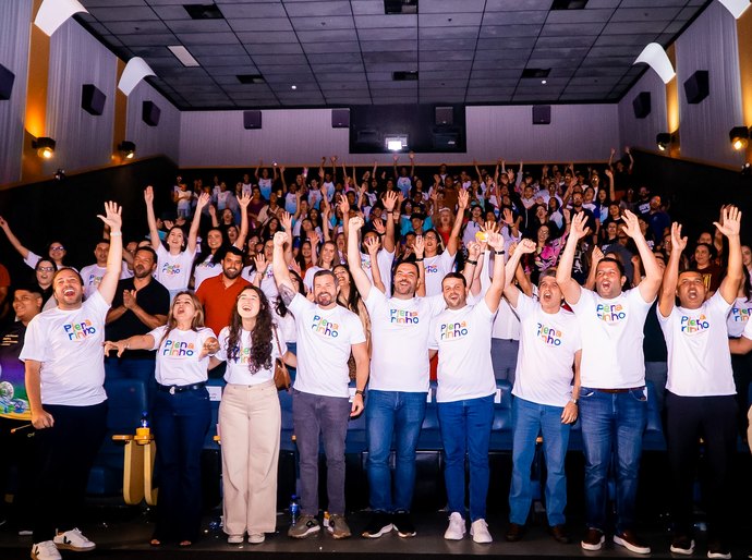 Vereadores participam do lançamento do Plenarinho com presença de 150 estudantes