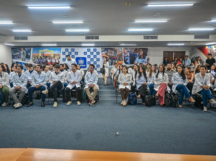 Sesau acolhe 69 novos residentes que irão atuar em unidades da na rede estadual