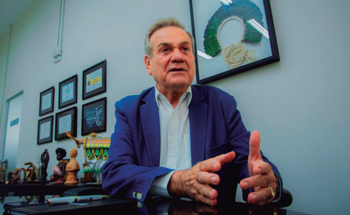 Ronaldo Lessa volta a se aproximar de JHC de quem já foi vice-prefeito e rompeu para ser vice-governador de Dantas