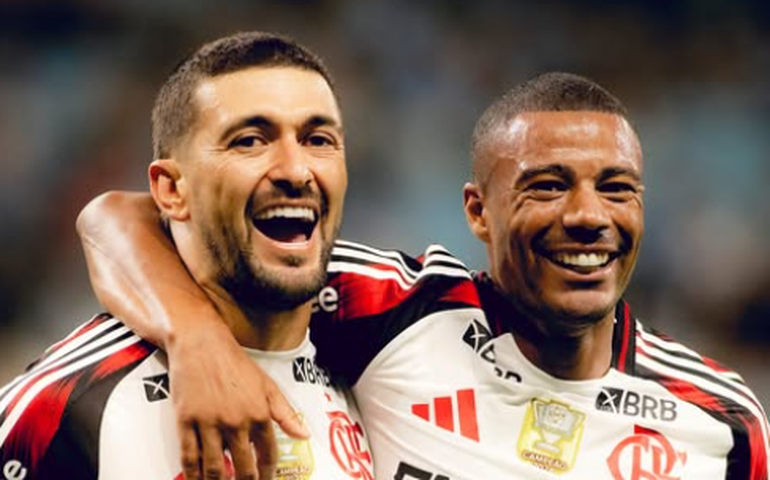 Arrascaeta marca, Flamengo derrota o Bahia e dorme líder do Brasileirão