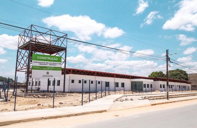 Obras da UPA Arapiraca atingem 90% dos serviços executados; governo prevê entrega ainda este ano