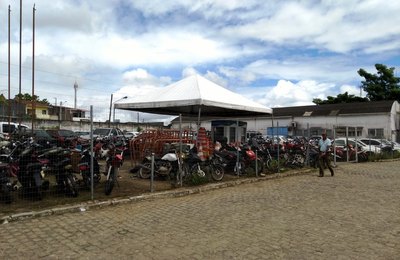 Leilão: donos de veículos recolhidos serão notificados