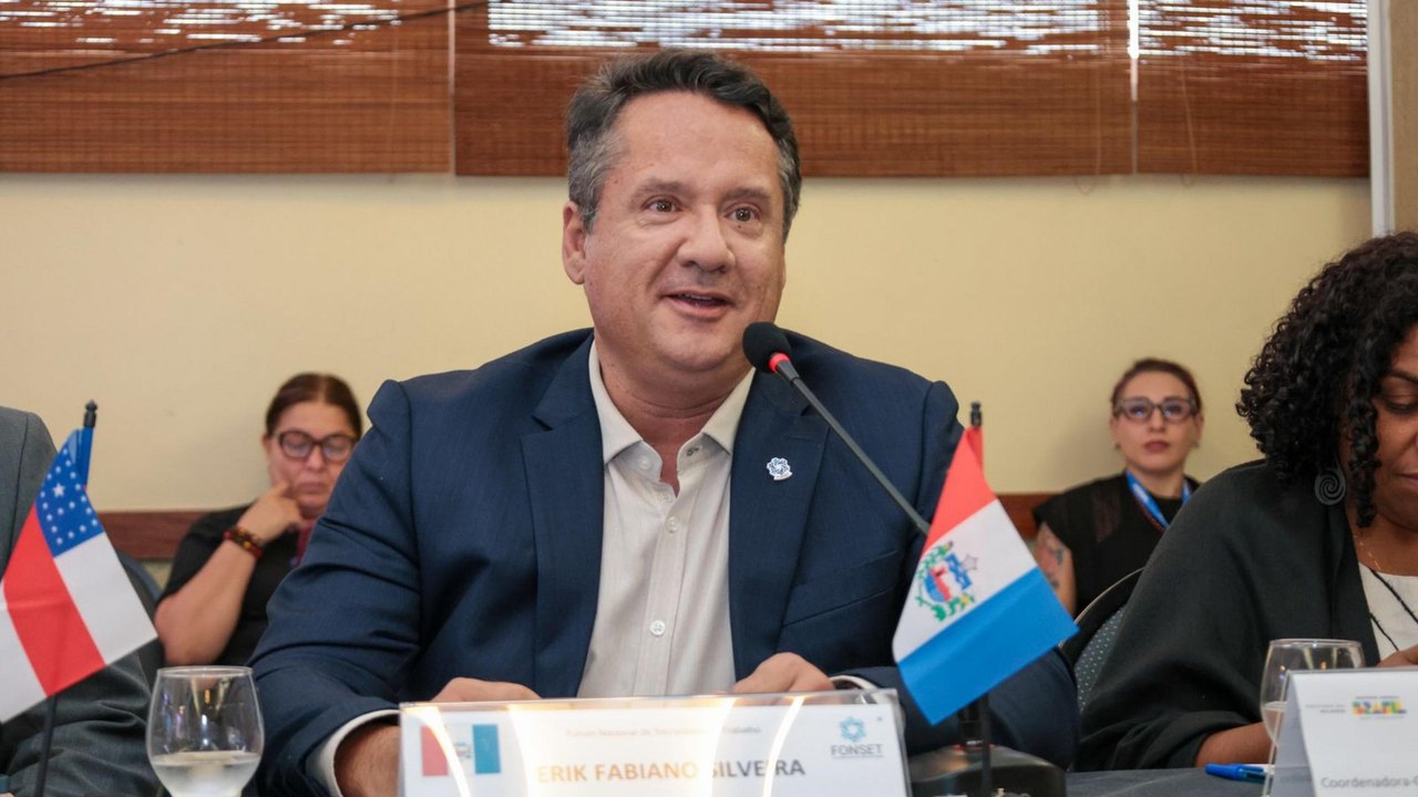 Erik Silveira assume a Seteq e promete ampliar acesso ao emprego em Alagoas