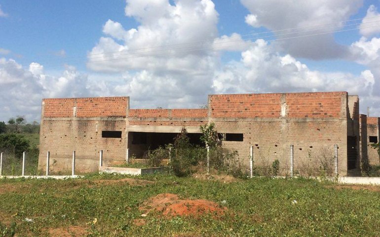 IML de Palmeira dos Índios está à beira da morte