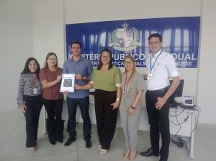 Educação de Palmeira se reúne com MP e apresenta Protocolo de Proteção de Crianças e Adolescentes contra violência na Rede