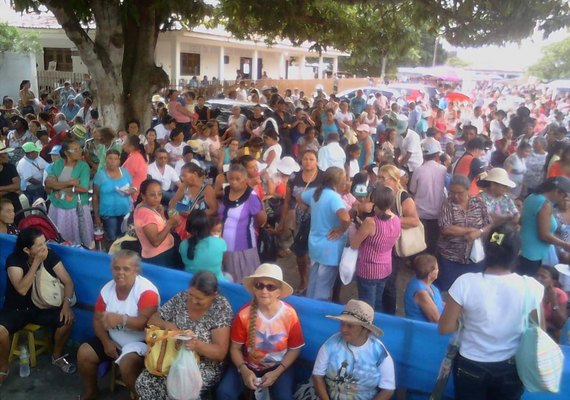 Distrito de Canafístula recebe 30 mil pessoas em homenagem a Frei Damião
