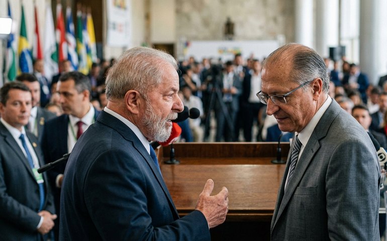 Lula diz que vaga de vice está aberta para Alckmin, mas candidatura ao Senado pode 'ajudar mais'