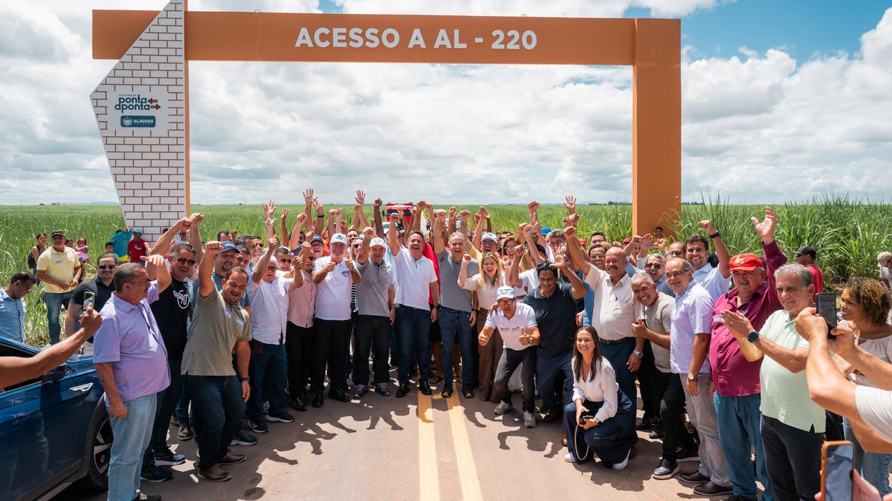 Governo de Alagoas entrega estrada que liga povoados em Junqueiro à BR-101