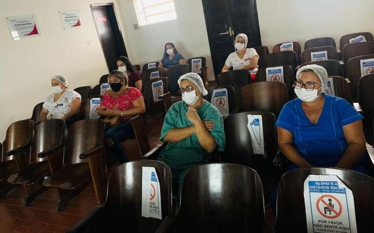 Hospital Regional Santa Rita capacita colaboradores da maternidade e berçário