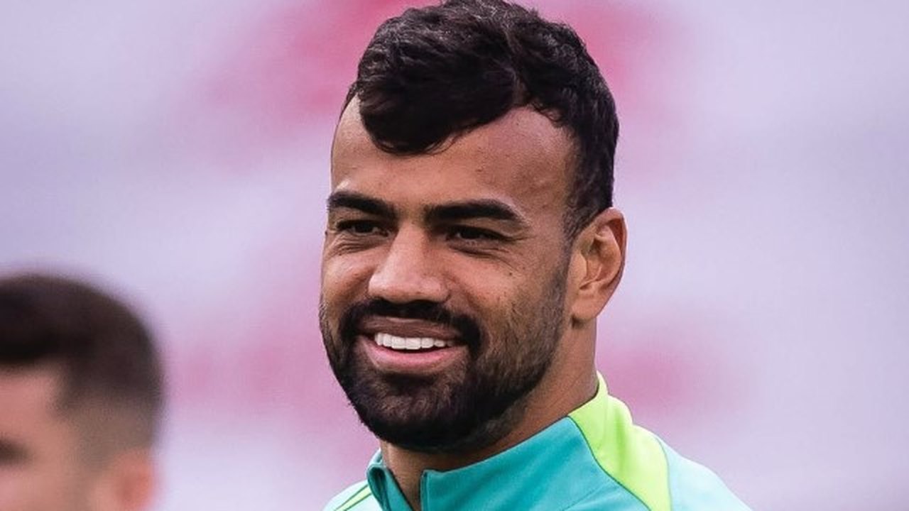 Após falhas em gols do Japão, Fabrício Bruno vira alvo nas redes: 'Tentando boicotar'